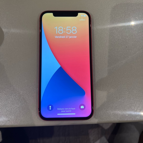 Iphone 12 red (products) 128G data - Picture 2 of 4